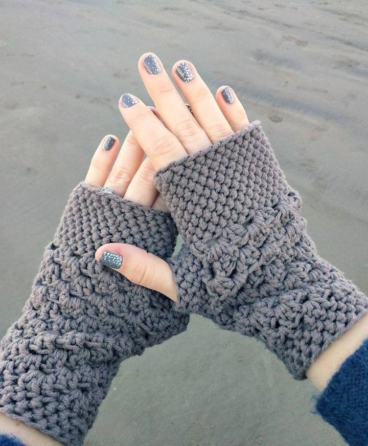Chunky Crochet Fingerless Gloves Pattern
