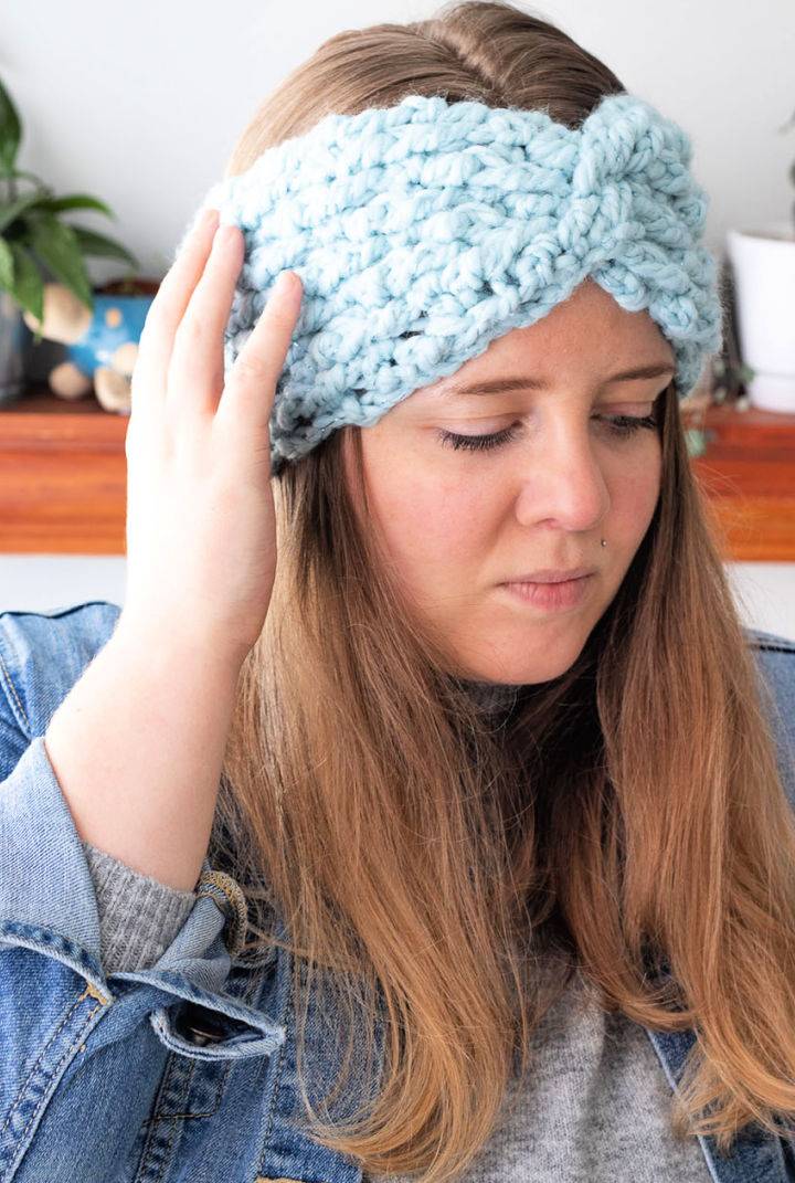Chunky Twisted Headband Crochet Pattern