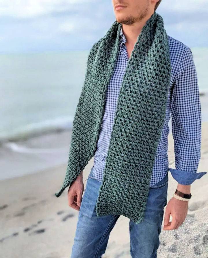 Classic Men’s Crochet Scarf – Free Pattern