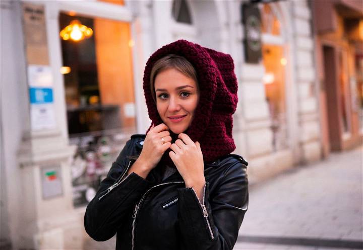 Cool Crochet Chunky Hooded Scarf Pattern