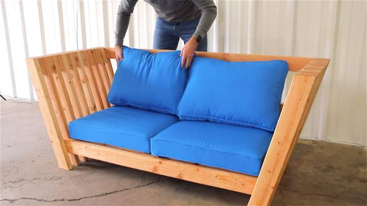 Create Modern Sofa Using 2x4's