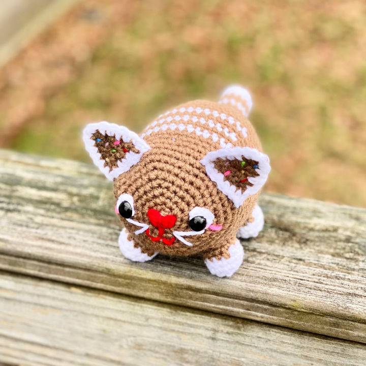 Crochet Amigurumi Gingerbread Cat Pattern