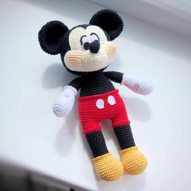 Crochet Amigurumi Mickey Mouse Pattern
