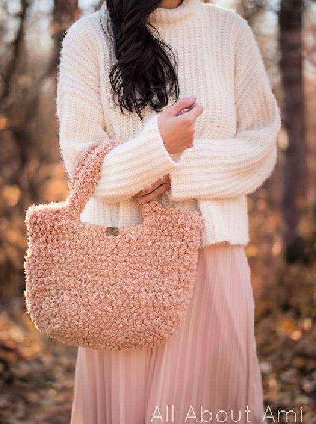 Crochet Fuzzy Fleece Bag - Step by Step Instructions