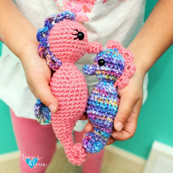 Crochet Mommy and Me Seahorse Amigurumi Pattern