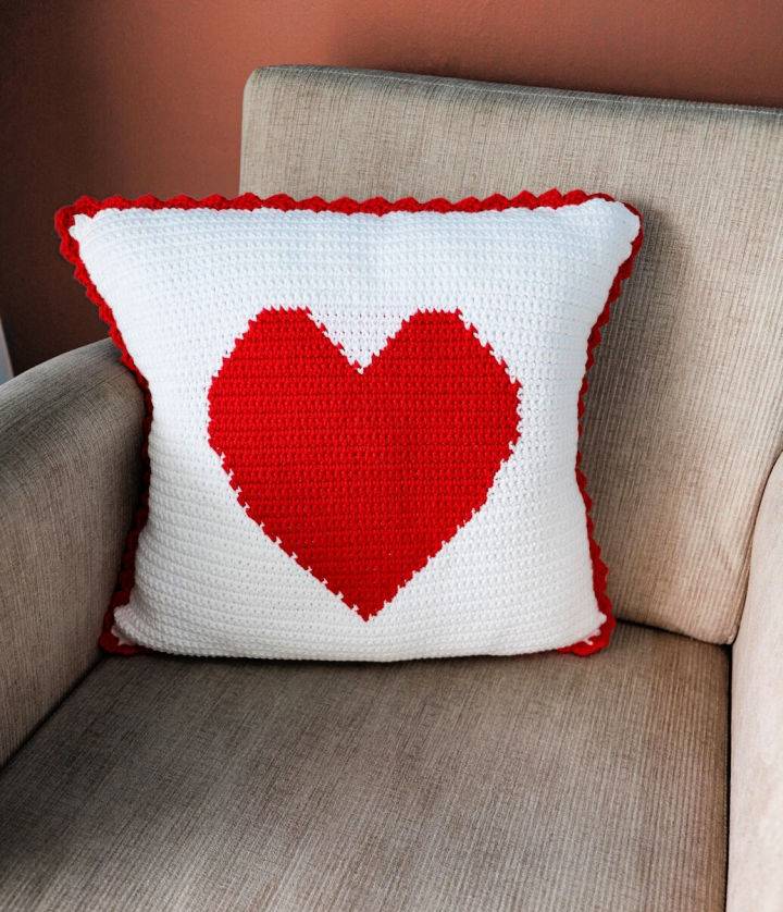 Crocheted Valentine's Day Pillow Free Pattern