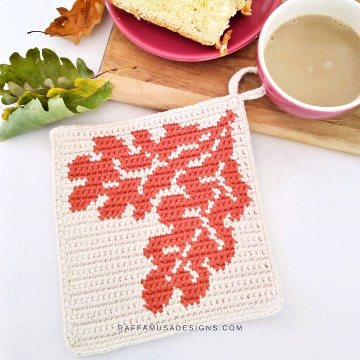 Crocheting an Acorn Leaves Potholder - Free Pattern