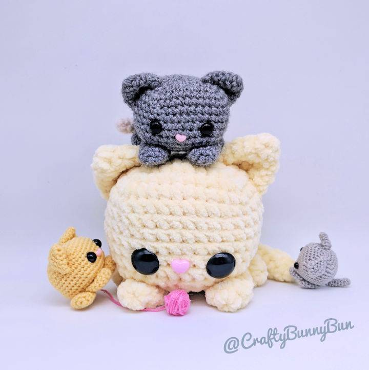 Cute Crochet Cube Kitty Cat Amigurumi Pattern