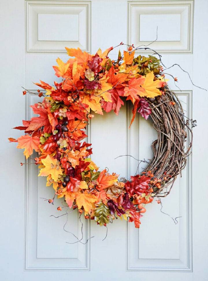 DIY Brambly and Bright Leafy Fall Wreath