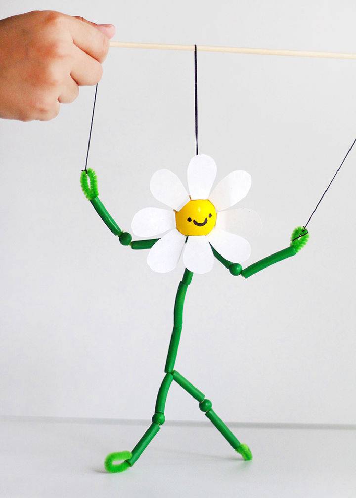 DIY Dancing Daisy Pasta Puppet