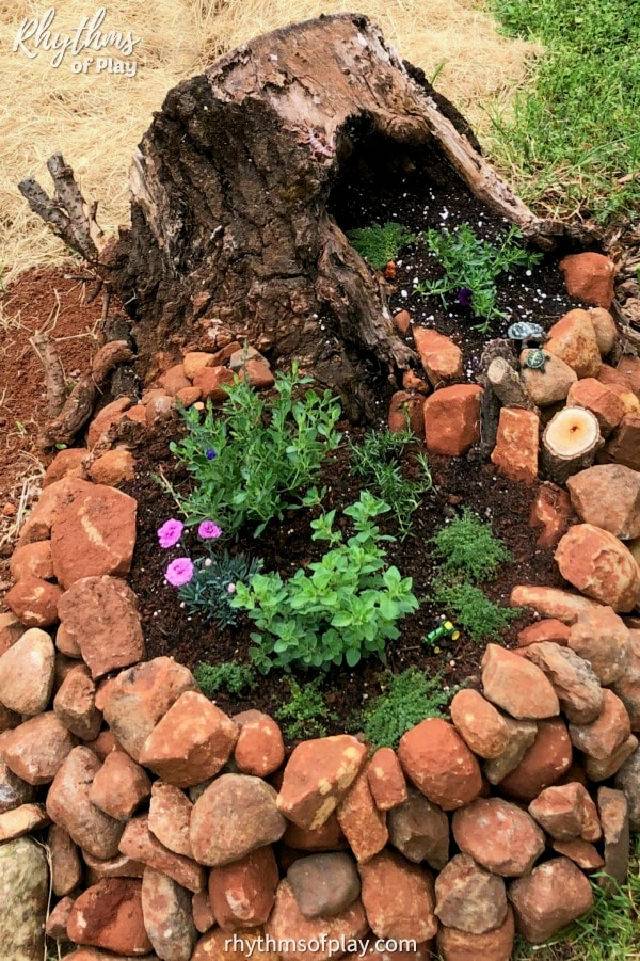 DIY Fairy Garden Out of a Tree Stump
