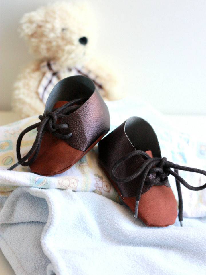 DIY Faux Leather Baby Shoes Using Cricut Explore