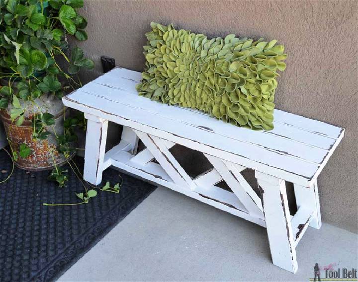 DIY Outdoor Bench Made From 2×4s