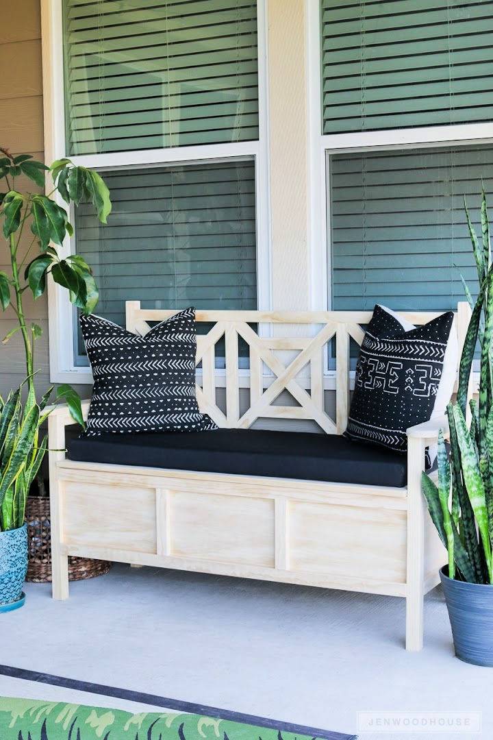 DIY Outdoor Storage Bench