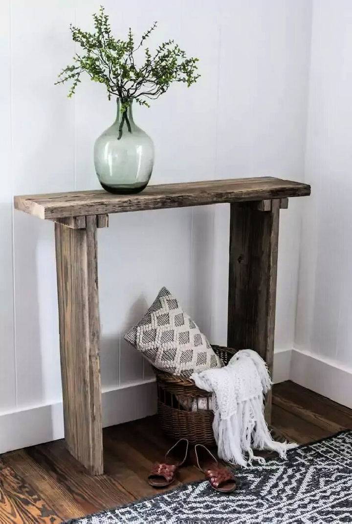 DIY Reclaimed Wood Cosole Table