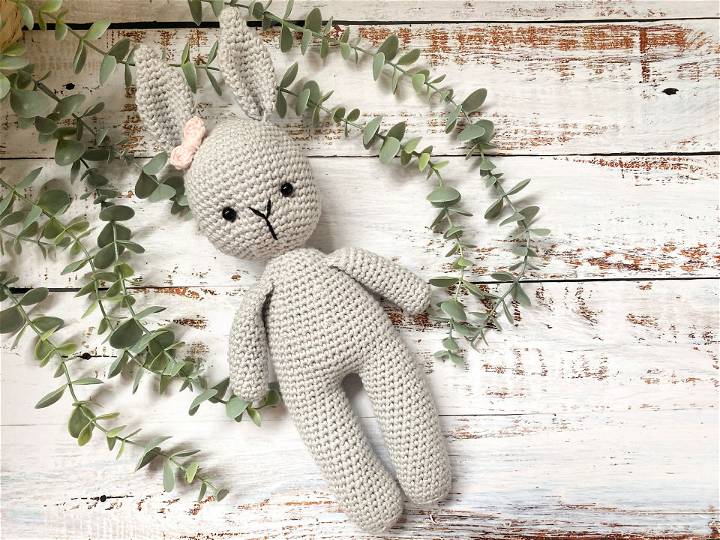 Easiest Betty Bunny to Crochet