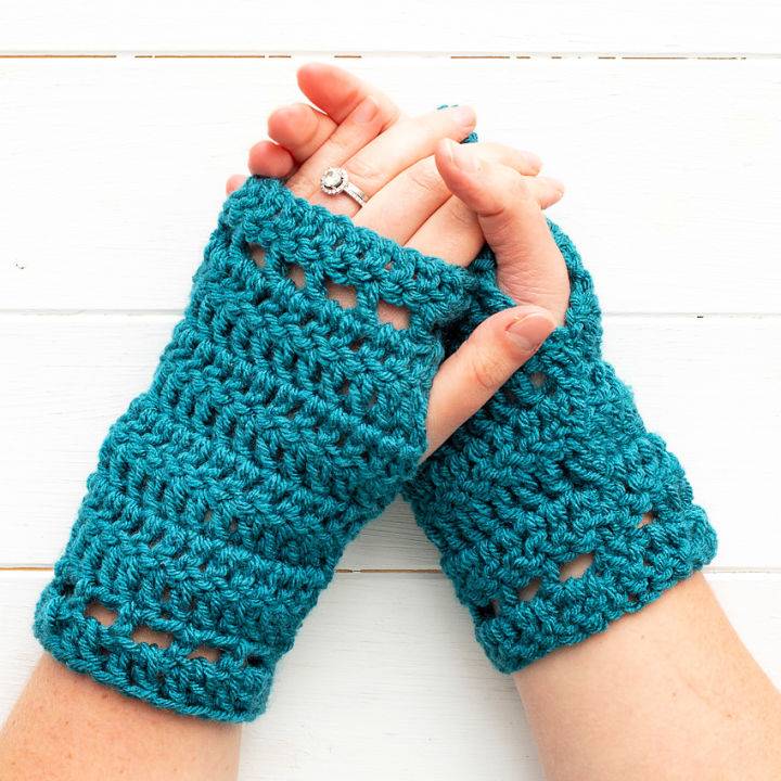 Easy Crochet Fingerless Gloves Pattern