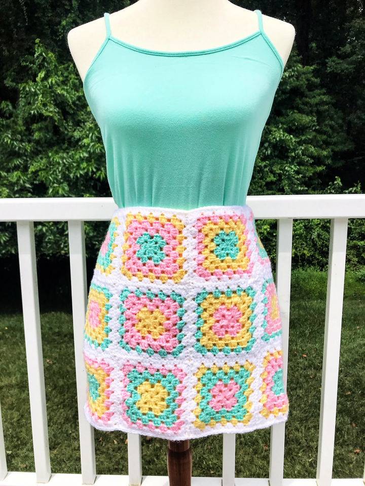 Easy Crochet Granny Square Apron Pattern