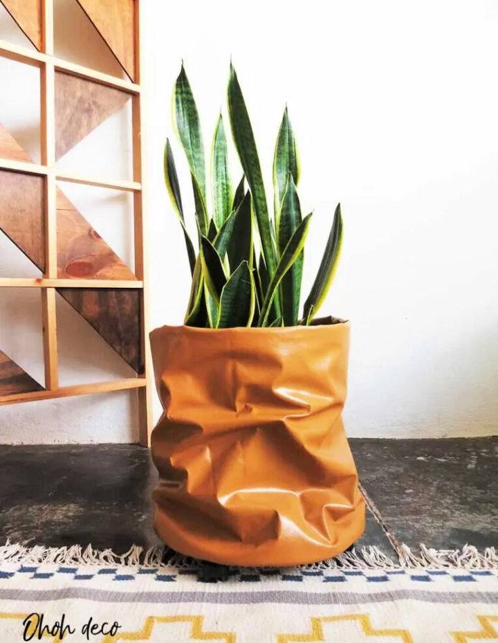 Easy DIY Rolling Planter With Fabric