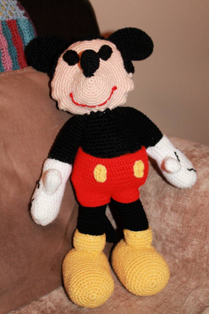 Free Crochet Pattern for Mickey Mouse