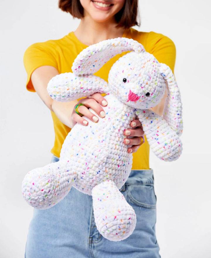 Free Crochet Pom Pom Bunny Amigurumi Pattern