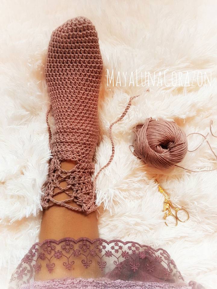 Gorgeous Crochet Crochet Long Socks Pattern