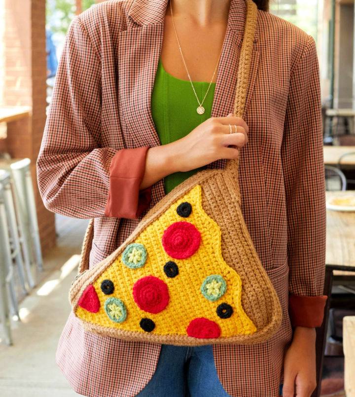 Gorgeous Crochet Pepperoni Pizza Purse Pattern