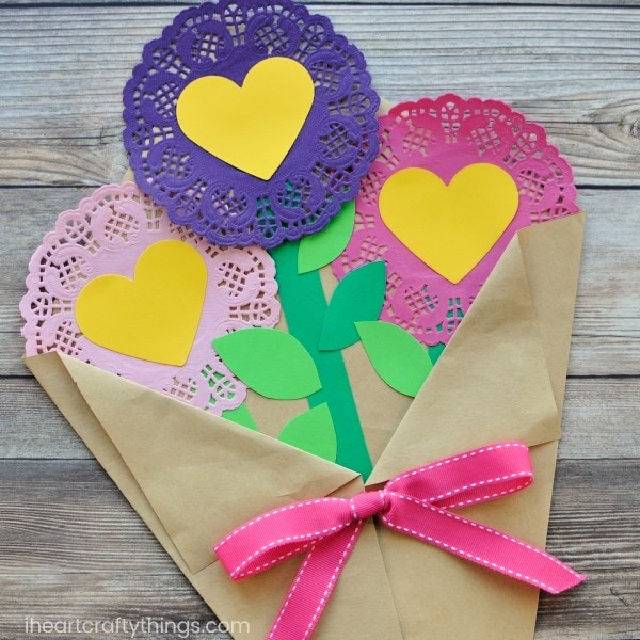 Gorgeous Valentine’s Day Paper Flowers