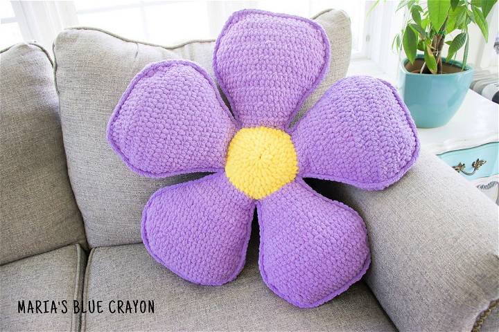 How Do You Crochet a Flower Pillow