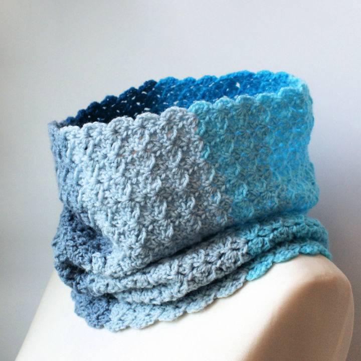 How to Make Oceania Cowl Free Crochet Pattern