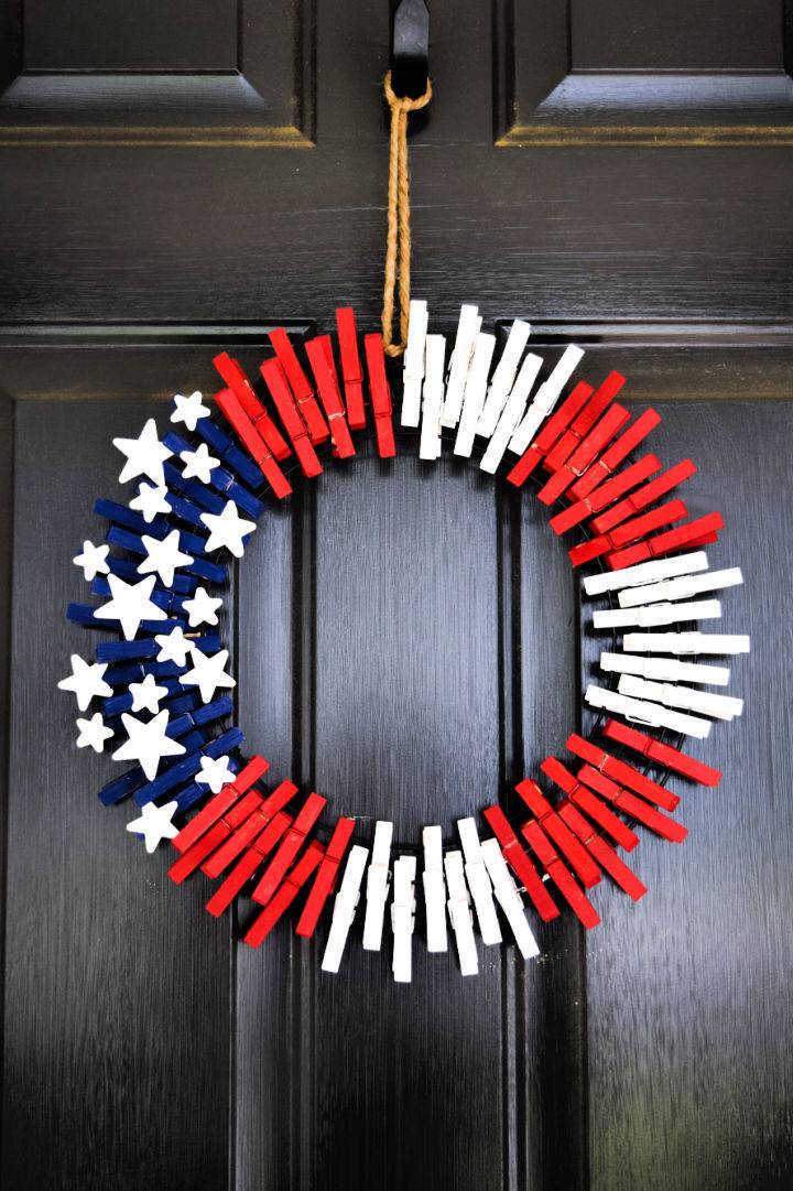 How to Make a Patriotic Wreath