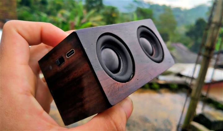 Inexpensive DIY Mini Bluetooth Speaker