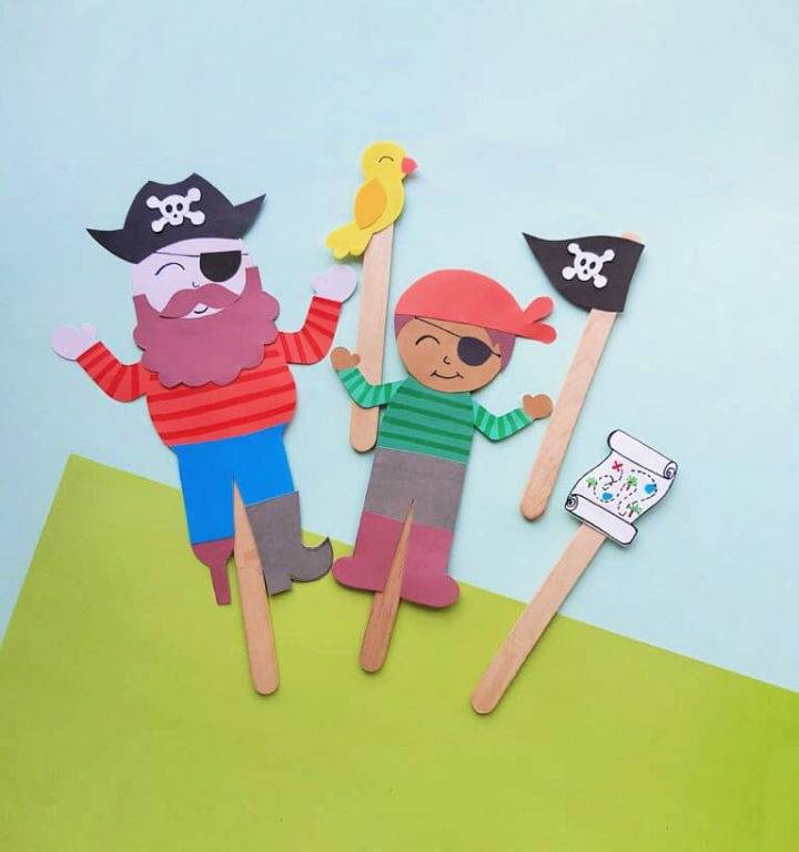 Make Your Own Pirate Puppet
