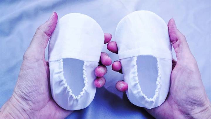 Making Lovely Baby Shoes - Step by Step