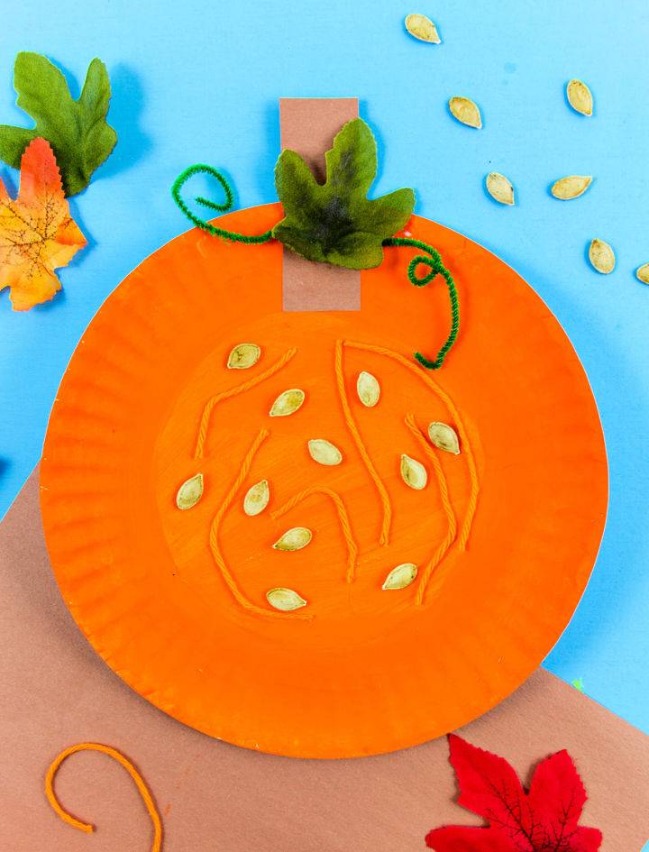 Make a Paper Plate Pumpkin