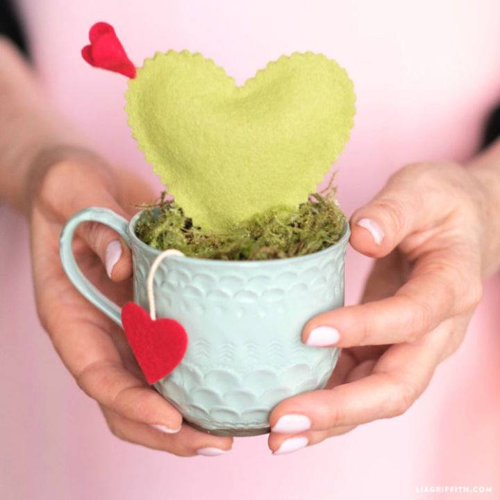 Mini Felt Cactus Hearts