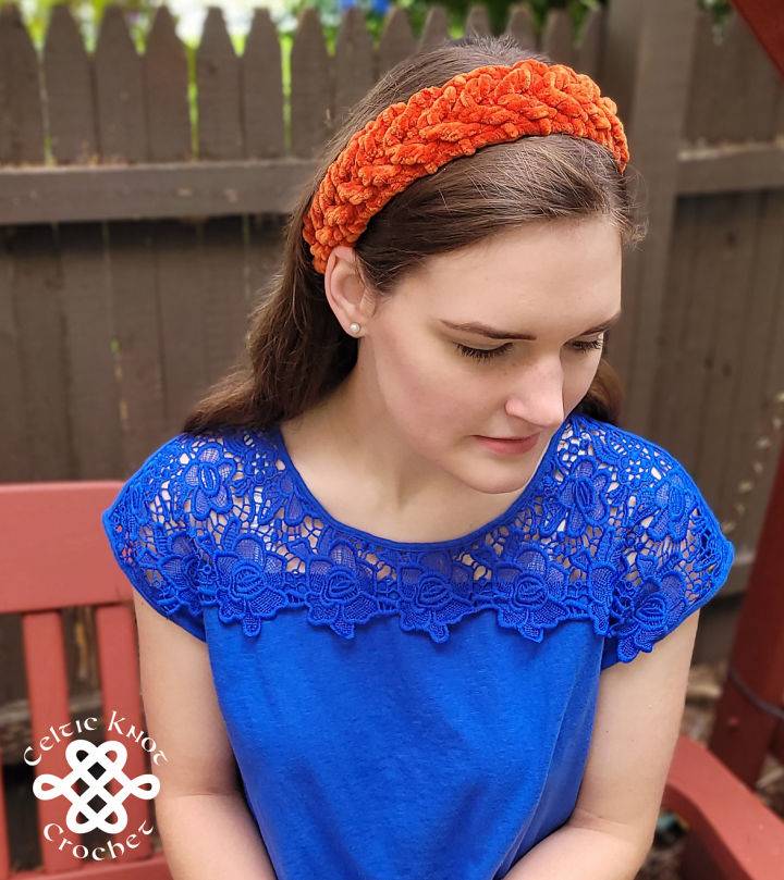 Modern Crochet Velvet Headband Pattern