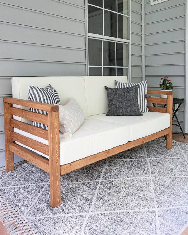 DIY Outdoor Couch - Step by Step