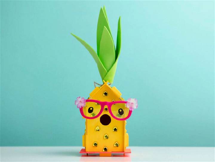 How to Make Your Own Pineapple Birdhouse