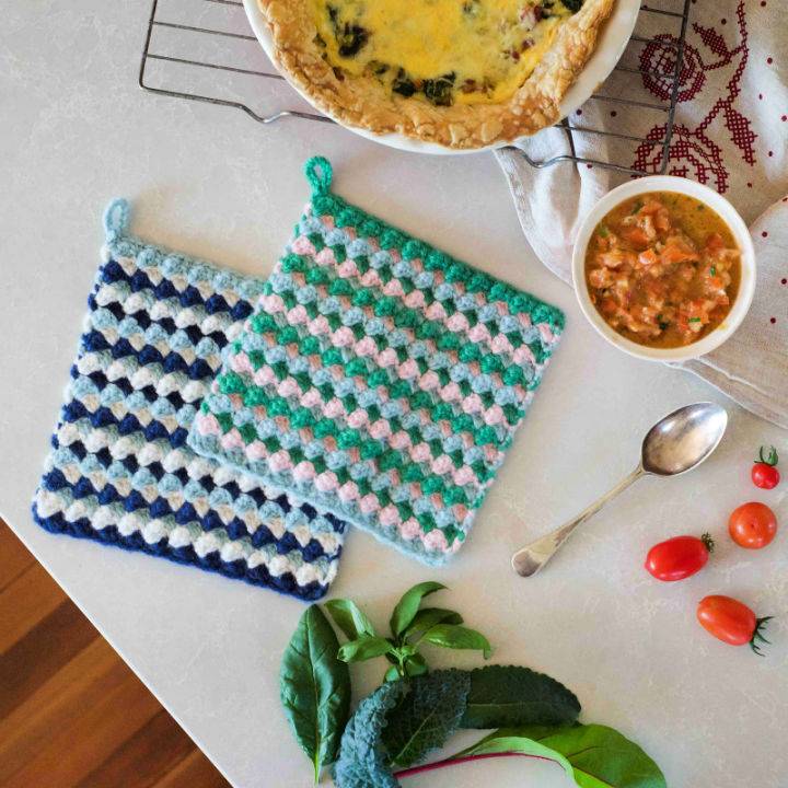 Quick and Easy Crochet Happy Potholder Pattern