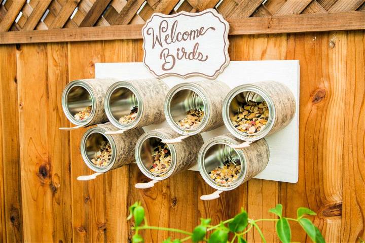How to Make a Recycled Bird Feeder