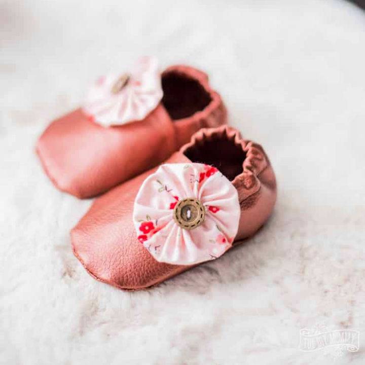 Sew Faux Leather Baby Slippers With the Cricut Maker