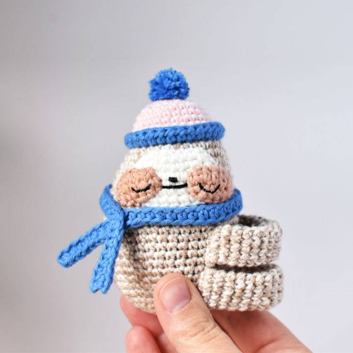 Simple Crochet Sloth Amigurumi Pattern