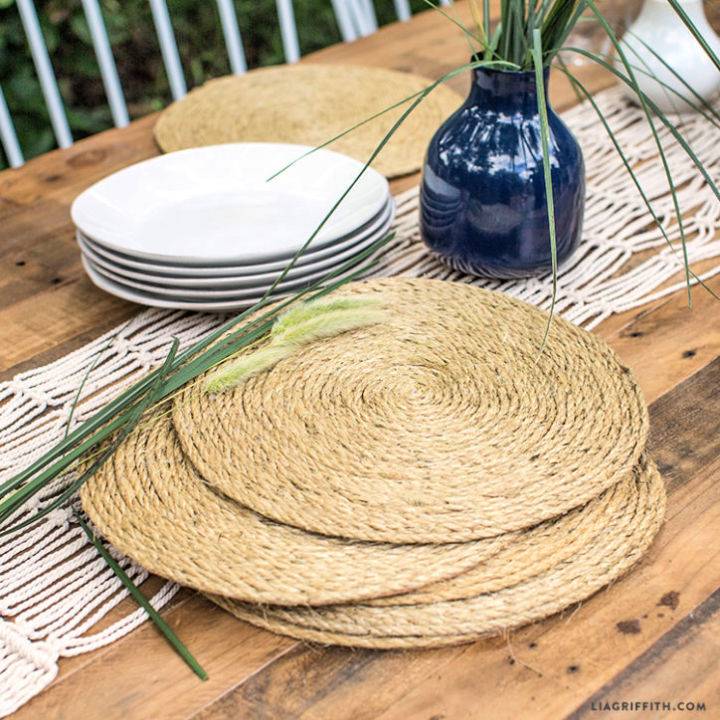 Simple DIY Rope Table Chargers
