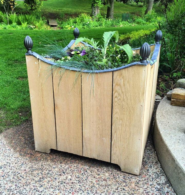 DIY Wooden Planter With Lead Trim