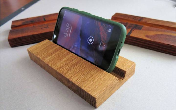 How to Build a Wooden Phone Stand