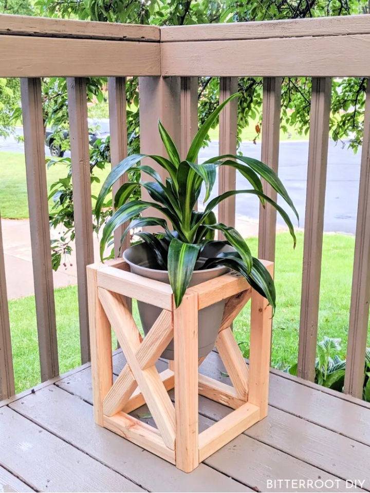 How to Build a Wooden Plant Stand