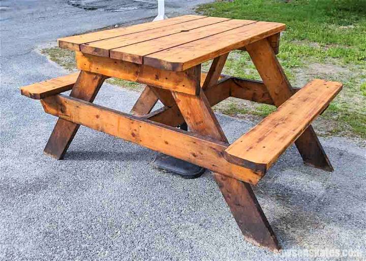How to Make a Wooden Picnic Table