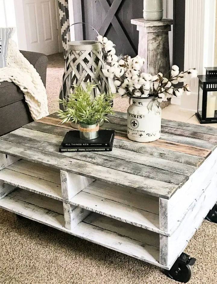 Make Your Own Pallet Coffee Table