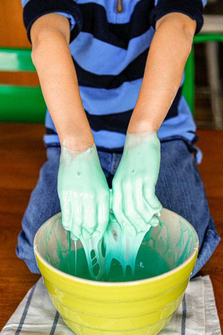 Make an Oobleck With Just 2 Ingredients